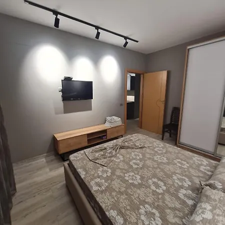 I&s 4 Apartamento Golem (Tirana)
