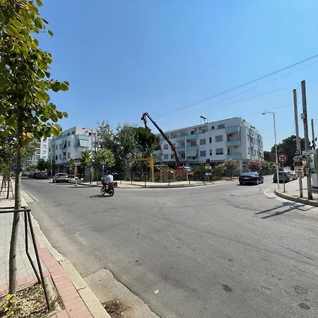 I&s 4 * Golem (Tirana)