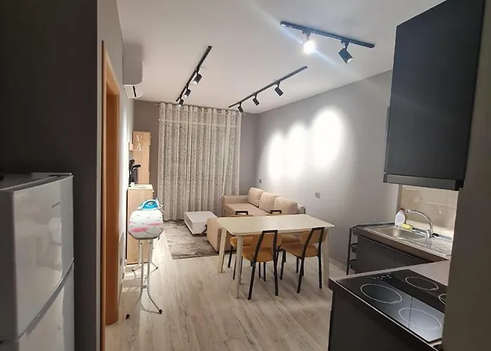 Apartment I&s 4 *