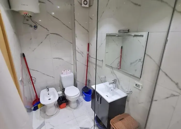 I&s 4 Golem (Tirana)